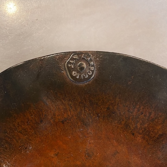 Jan Barboglio hand hammered metal plate or trinket dish. It measures 7” across - Picture 3 of 5